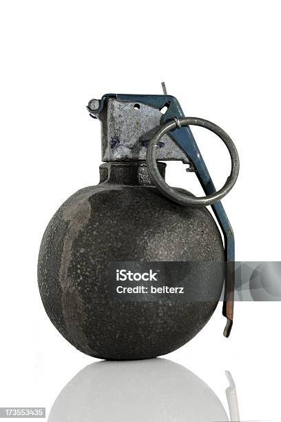 Grenade - Fotografie stock e altre immagini di Granata - Granata, Armi, Arrugginito