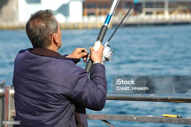 Foto de Pesca e mais fotos de stock de Adulto - Adulto, Anzol de pesca, Atividade