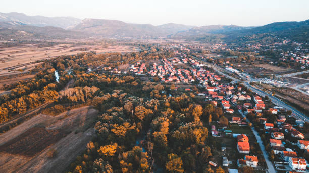 istock city ​​from the air 1735568506