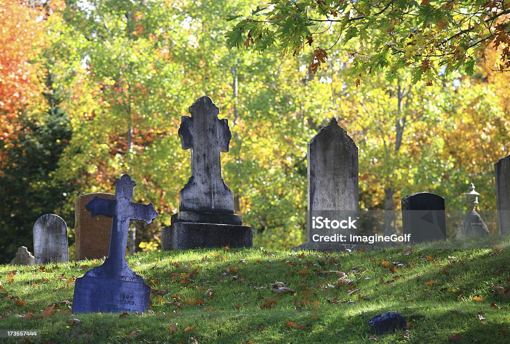 Tombstones - Foto stock royalty-free di Autunno