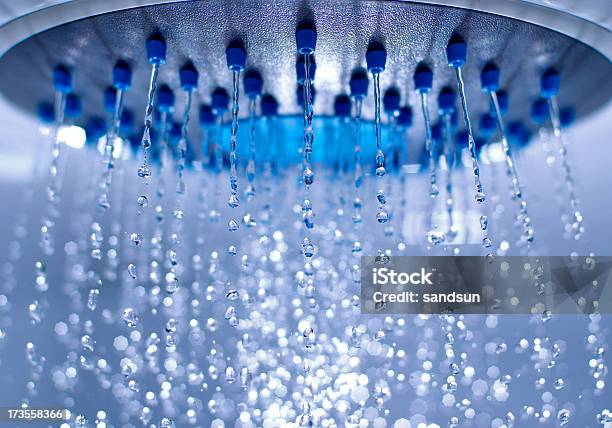 Foto de Gotas De Água e mais fotos de stock de Abstrato - Abstrato, Atividade, Azul