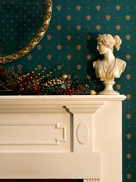 caminetto mantle - victorian style fireplace mantelpiece victorian architecture foto e immagini stock