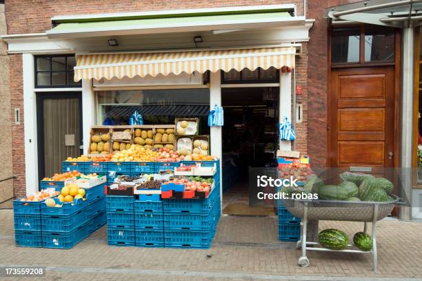 Foto de Compras De Supermercado e mais fotos de stock de Agricultura - Agricultura, Alimentação Saudável, Amarelo