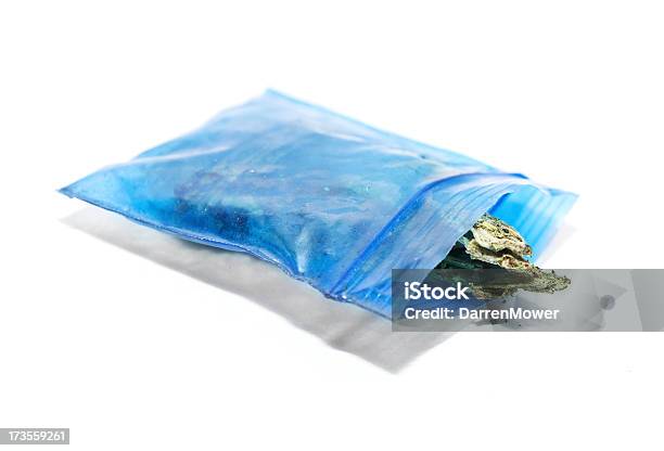 Foto de Itens De Droga e mais fotos de stock de Azul - Azul, Bolsa - Objeto manufaturado, Ciência Forense