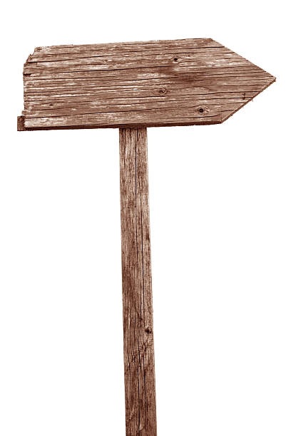 старый деревянный знак - directional sign road sign blank arrow sign стоковые фото и изображения