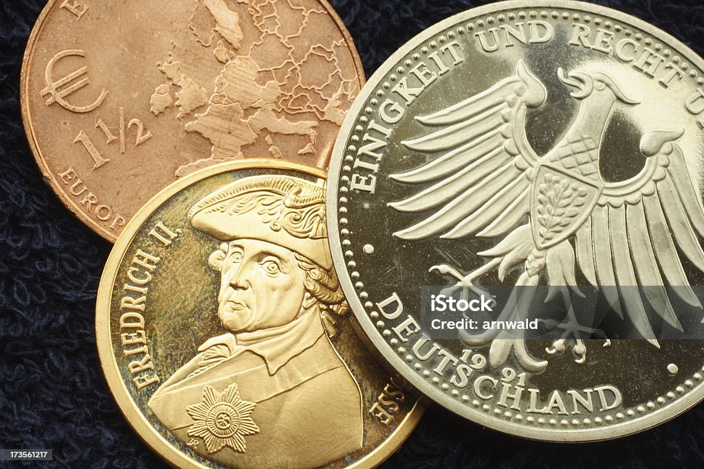 Pièces de monnaie allemande - Photo de Symbole du mark allemand libre de droits