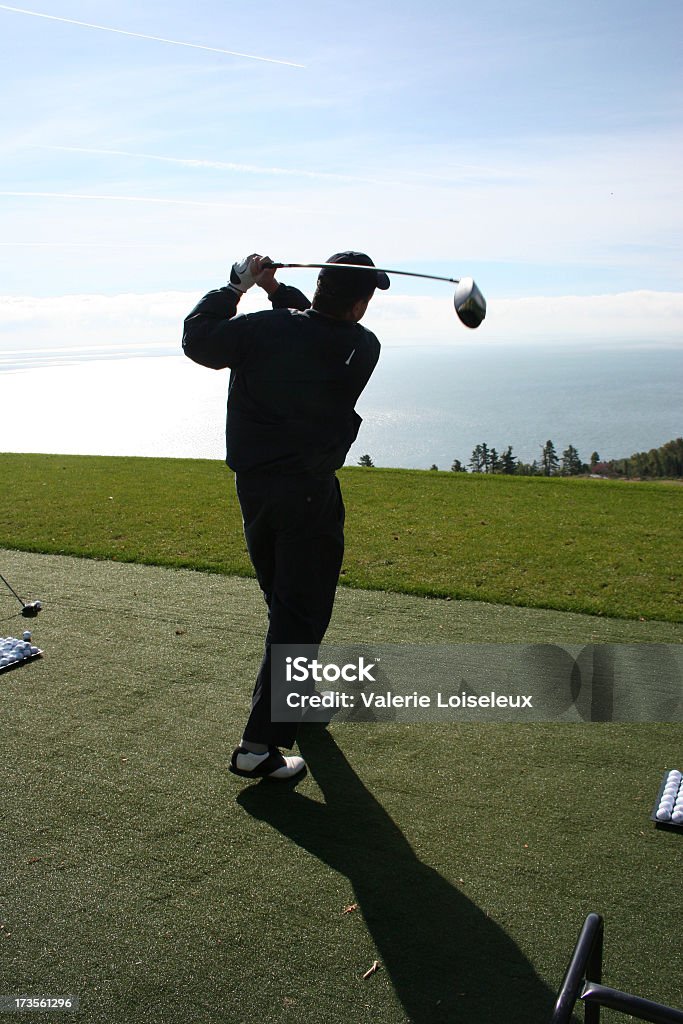 Driving range vista - Foto stock royalty-free di Adulto