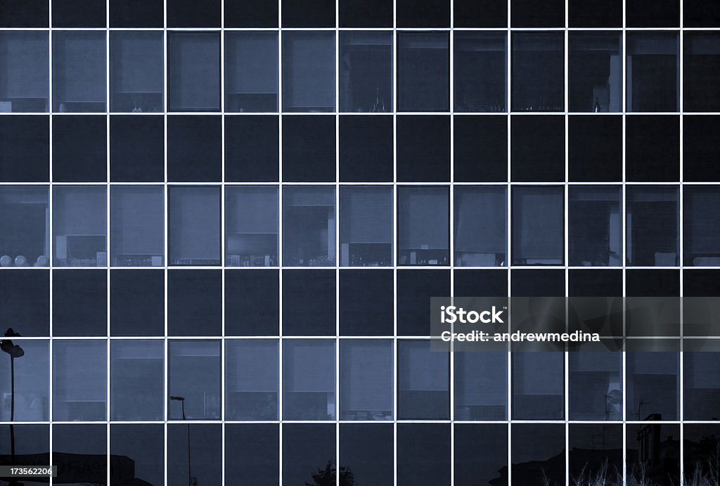 사무실 블록 창입니다. 라이트박스를 보려면 아래의 참조하십시오. - 로열티 프리 0명 스톡 사진