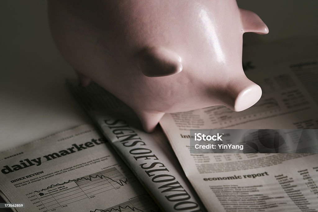 Piggy Bank do Pesadelo - Foto de stock de Cofre de porquinho royalty-free