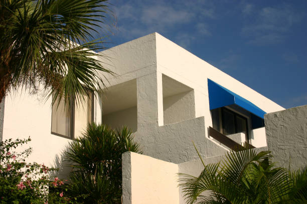 istock Condominium in the Tropics 173563670