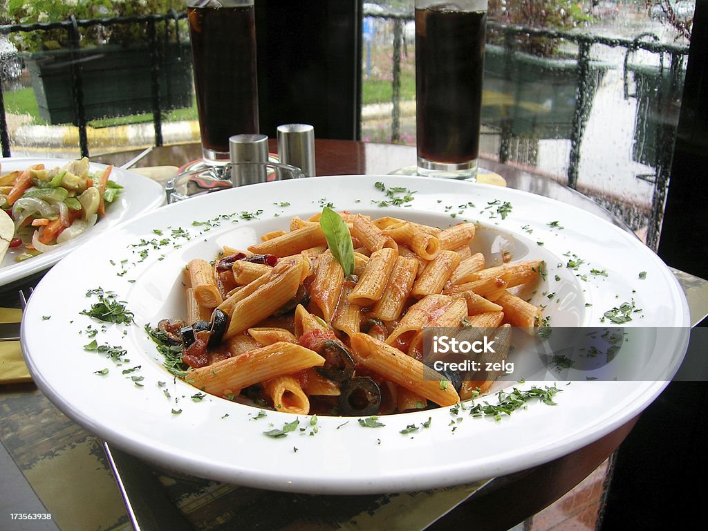 El almuerzo - Foto de stock de Aceituna libre de derechos