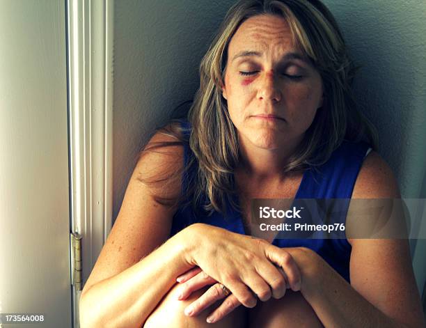 Pleaseno Di Più - Fotografie stock e altre immagini di Adulto - Adulto, Adulto in età matura, Capelli biondi