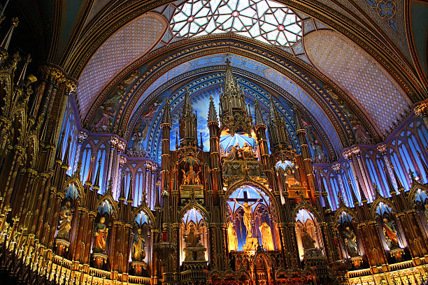 istock Altar and dome of a church (Montreal, Canada) 173565853