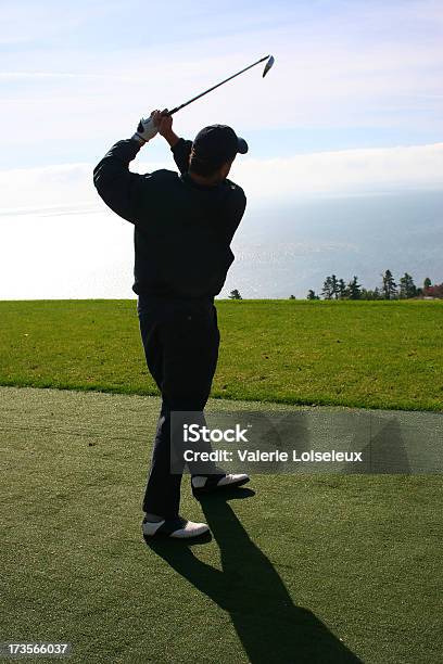 Foto de No Driving Range e mais fotos de stock de Adulto - Adulto, Ajardinado, Atividade Recreativa