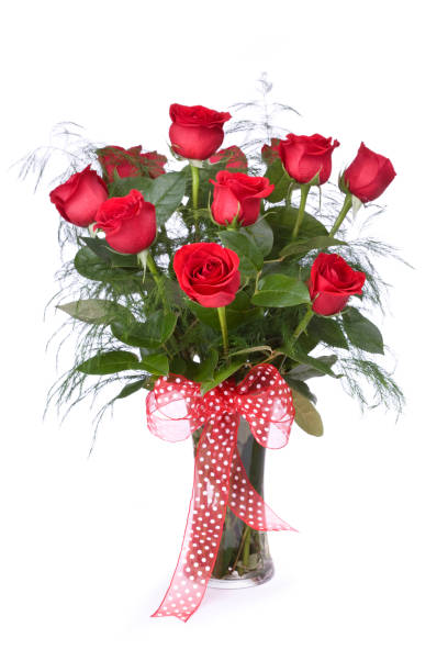 rosas vermelhas - dozen roses rose flower arrangement red - fotografias e filmes do acervo