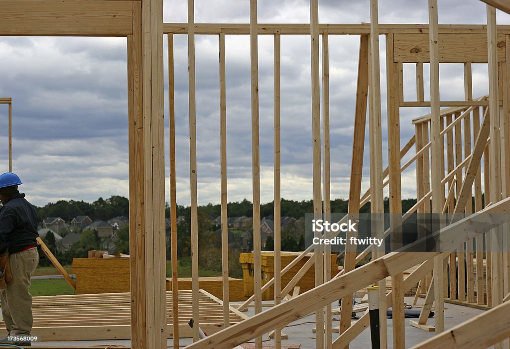 Construcción nueva 1 con Trabajador de construcción - Foto de stock de Accesorio de cabeza libre de derechos