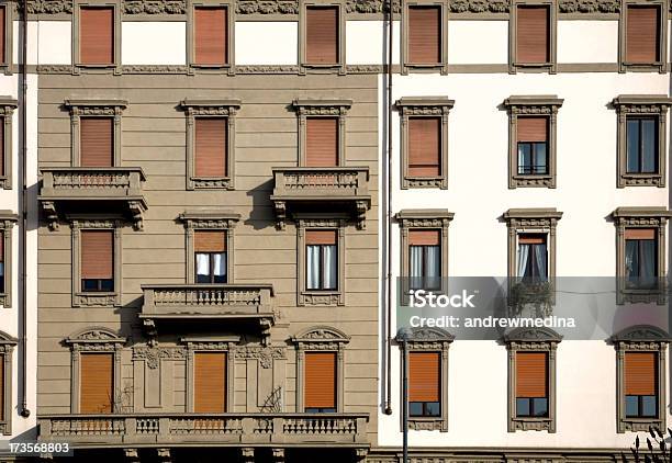 Апартаменты Блок Милан Италияболее Архитектурный Фасад Ниже — стоковые фотографии и другие картинки Милан