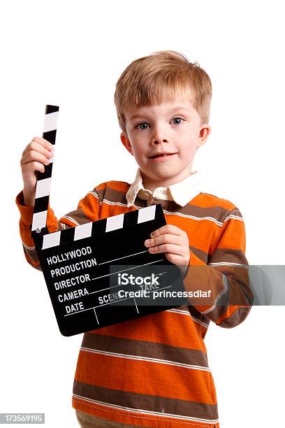 Que El Inicio De La Película Foto de stock y más banco de imágenes de Claqueta de cine - Claqueta de cine, Niño, 4-5 años