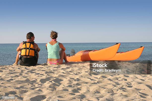 Gönnen Sie Sich Eine Pause Vom Paddeln Stockfoto und mehr Bilder von Abenteuer - Abenteuer, Aktivitäten und Sport, Auf dem Wasser treiben