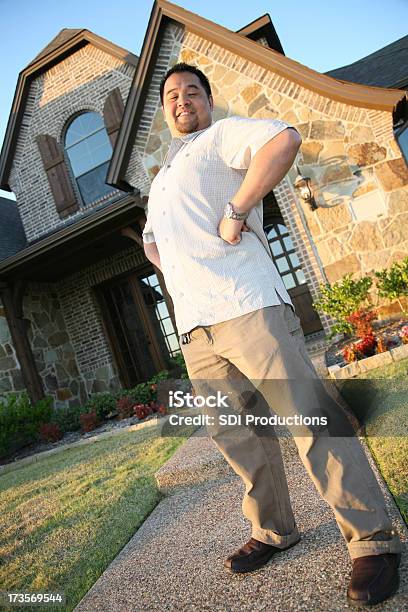 https://media.istockphoto.com/id/173569544/photo/man-standing-proudly-in-front-of-his-new-home.jpg?s=612x612&amp;w=is&amp;k=20&amp;c=ZLRWfhsq4MszfMzwkYzCo9l9fQQzV2SSCXFhH8pZd2E=