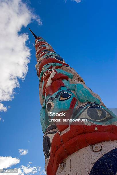 Foto de Mastro Totêmico e mais fotos de stock de Noroeste dos Estados Unidos - Noroeste dos Estados Unidos, Tribo Norte-Americana, Cultura Indígena