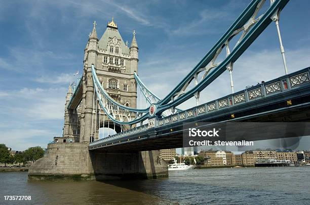 Foto de Ponte Torre e mais fotos de stock de Arquitetura - Arquitetura, Capitais internacionais, Cidade