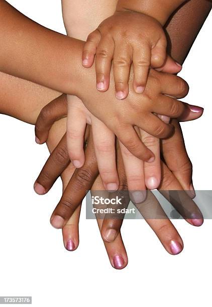 Várias Mãos - Fotografias de stock e mais imagens de Família - Família, Grupo multiétnico, Miscigenado