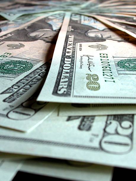 istock Cash Money 173573179