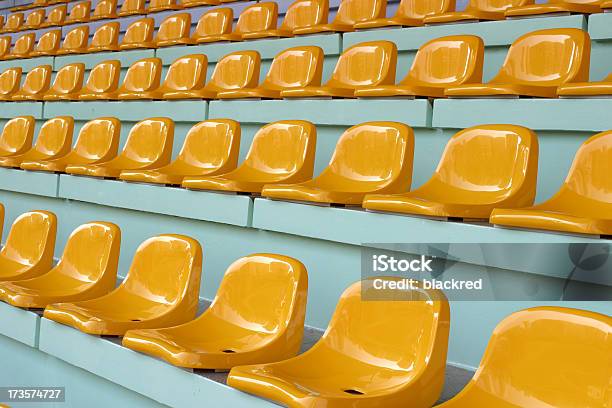 Стадион Место — стоковые фотографии и другие картинки Без людей - Без людей, В ряд, В стиле минимализма
