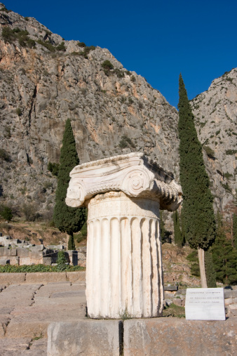 Yonic Tree Yonic Column Stock Photo - Download Image Now - Ancient, Antique ...