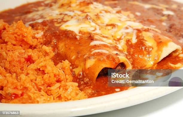 Wołowina Enchiladas Texmex Teksańskomeksykańska - zdjęcia stockowe i więcej obrazów Enchilada - Enchilada, Czerwony, Kolacja - Posiłek