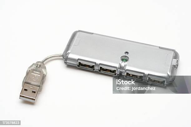 Usbhub Stockfoto und mehr Bilder von Radkappe - Radkappe, USB-Kabel, Anzünden