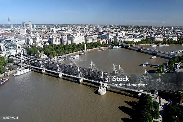 Widok Z Lotu Ptaka Na Charing Cross Bridge Londyn - zdjęcia stockowe i więcej obrazów Anglia - Anglia, Architektura, BT Tower - Londyn