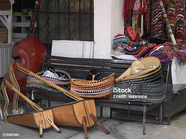 Foto de Charros e mais fotos de stock de México - México, Arma de Fogo, Artigo de vestuário para cabeça