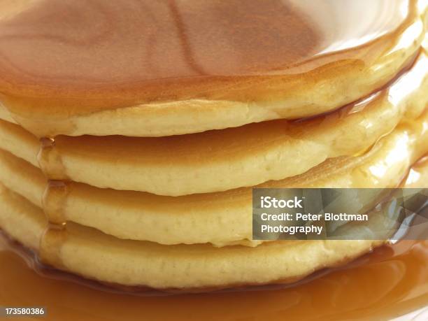 Pancakes2 끈적거리는에 대한 스톡 사진 및 기타 이미지 - 끈적거리는, 달콤한 음식, 두꺼운