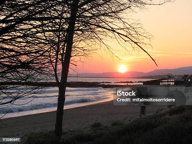 Cuadradosatardecer Desde Agrigento Nº 2 Foto de stock y más banco de imágenes de Agrigento - Agrigento, Agua, Aire libre