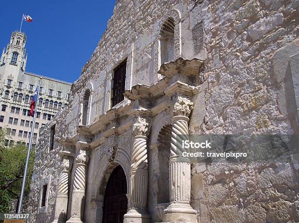 Alamoperspektive Stockfoto und mehr Bilder von Alamo - San Antonio - Alamo - San Antonio, Eingang, Entschlossenheit