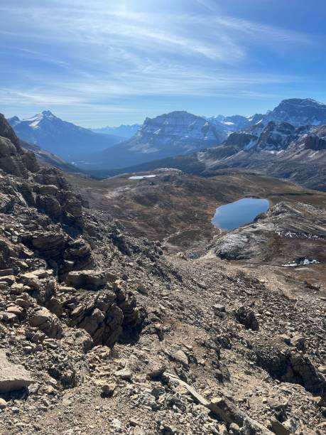istock Outdoor hiking Cirque Peak 1735821719
