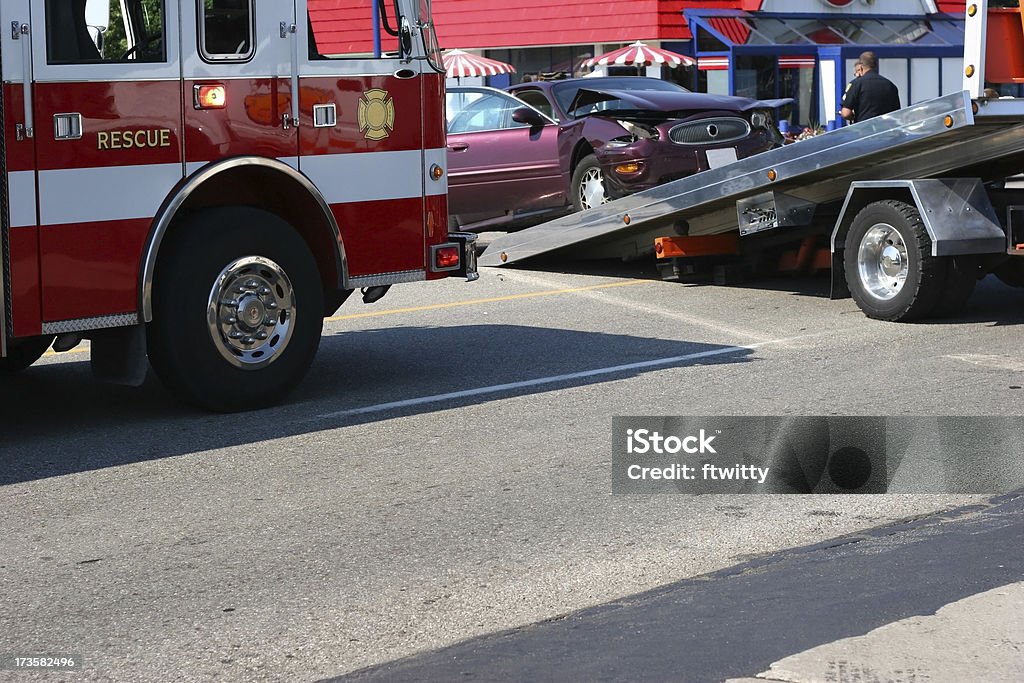 交通事故 7 - レッカー車のロイヤリティフリーストックフォト