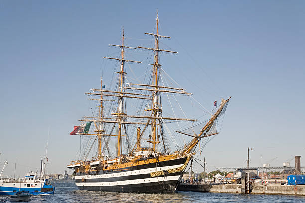 istock Amerigo Vespucci tall ship from the Italian Navy 173582994