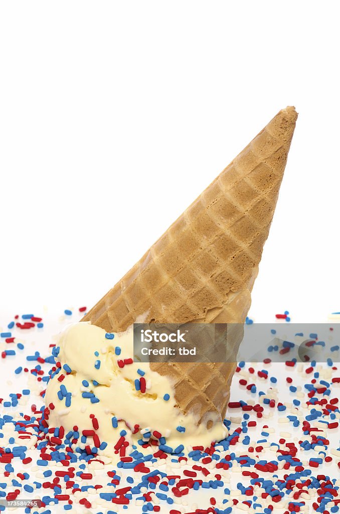 Derreter Cone de Gelado - Royalty-free Confeito Colorido para Bolos Foto de stock