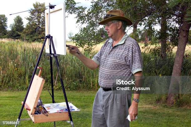 Arte Em Acção - Fotografias de stock e mais imagens de Adulto - Adulto, Ao Ar Livre, Arte