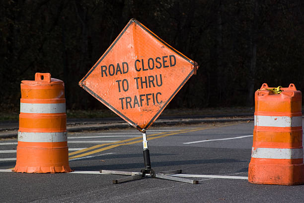 istock Road closed to thru traffic 173586387