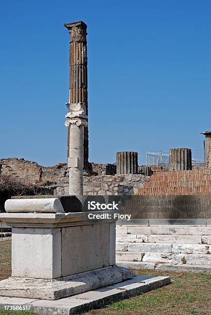 Altare Tempio Di Apollo A Pompei - Fotografie stock e altre immagini di Altare - Altare, Antico - Condizione, Caratteristica architettonica