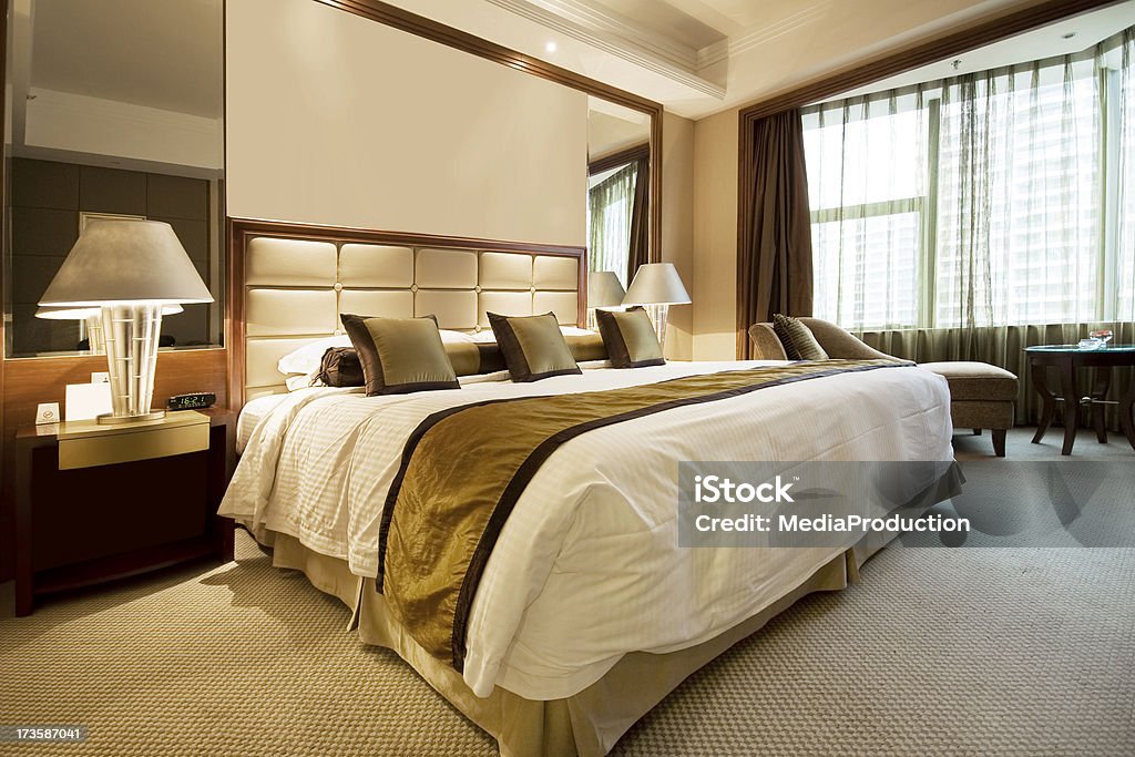Hotel camera da letto - Foto stock royalty-free di Albergo