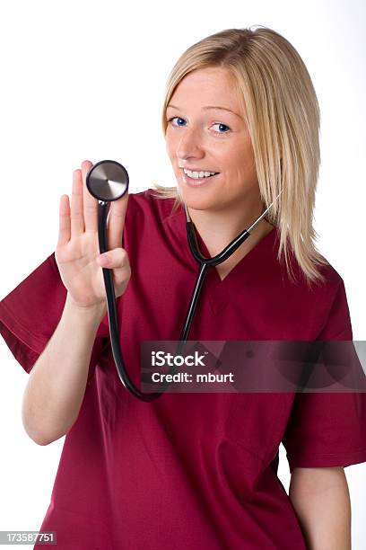Enfermeiro - Fotografias de stock e mais imagens de 20-29 Anos - 20-29 Anos, 30-39 Anos, Acidentes e Desastres