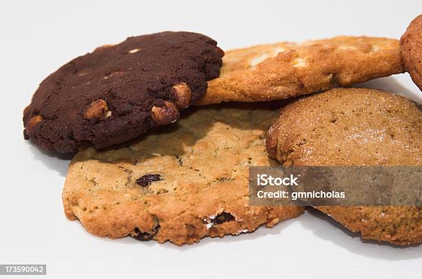 Las Cookies Foto de stock y más banco de imágenes de Alimento - Alimento, Blanco - Color, Chocolate