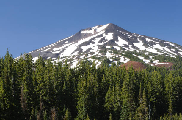istock Peak of Mt Bachelor 173590803