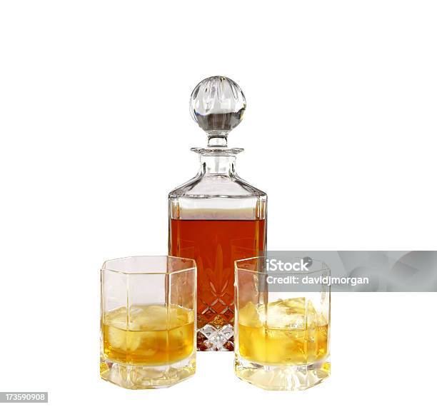Kristallkaraffe Mit Brille Stockfoto und mehr Bilder von Alkoholisches Getränk - Alkoholisches Getränk, Behälter, Dekantiergefäß