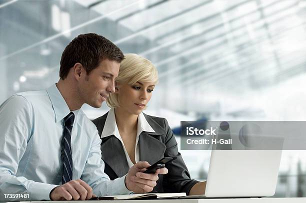 Couple With Laptop Stock Photo - Download Image Now - Couple - Relationship, Internet, Laptop